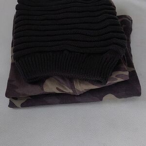 Bundle for you! A Slouchy Beanie Hat, A Hoodie, And Crew Neck Pullover.  Size M.